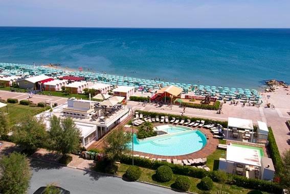 Hotel Continental Fano Eksteriør billede