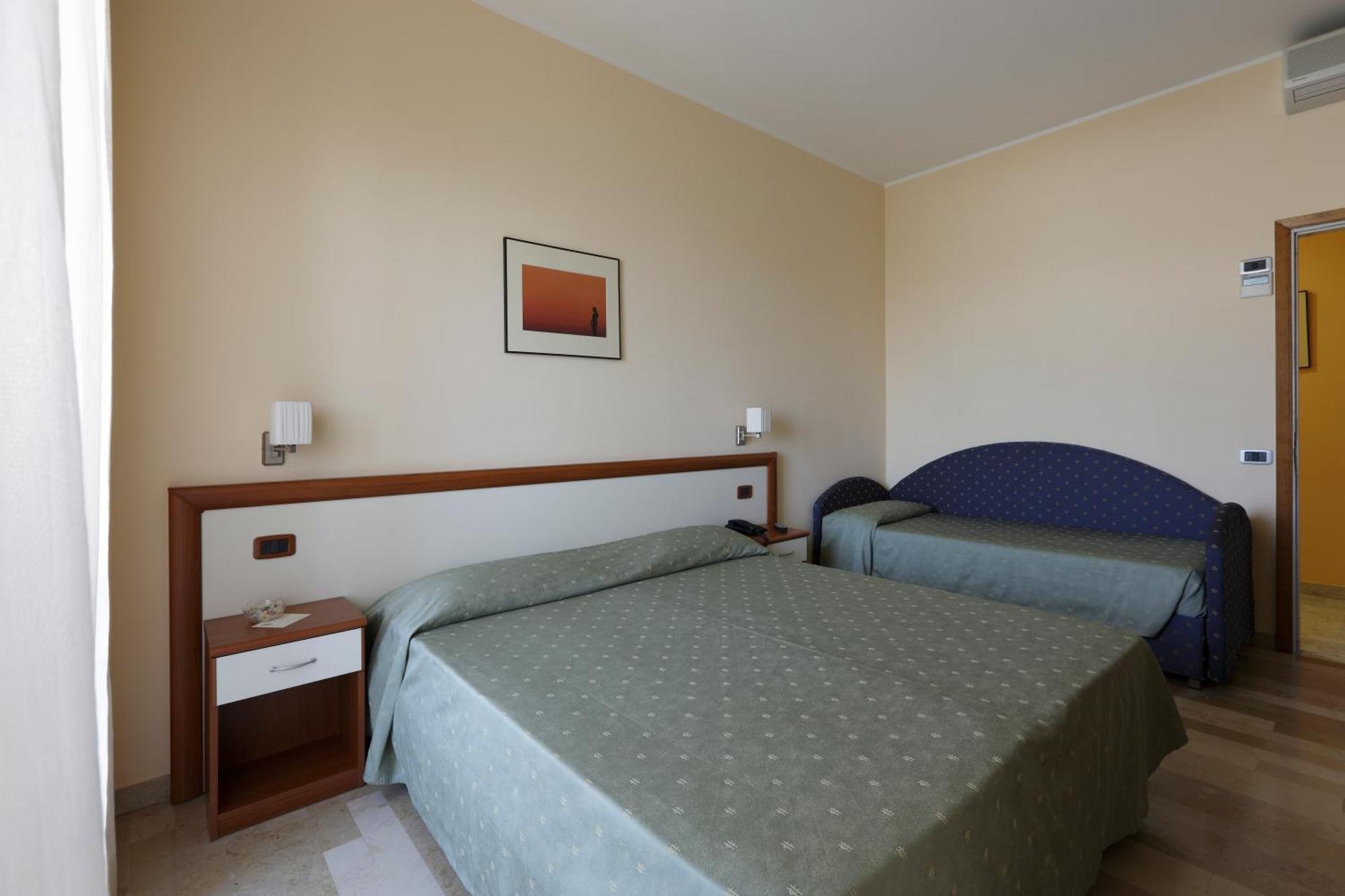 Hotel Continental Fano Værelse billede