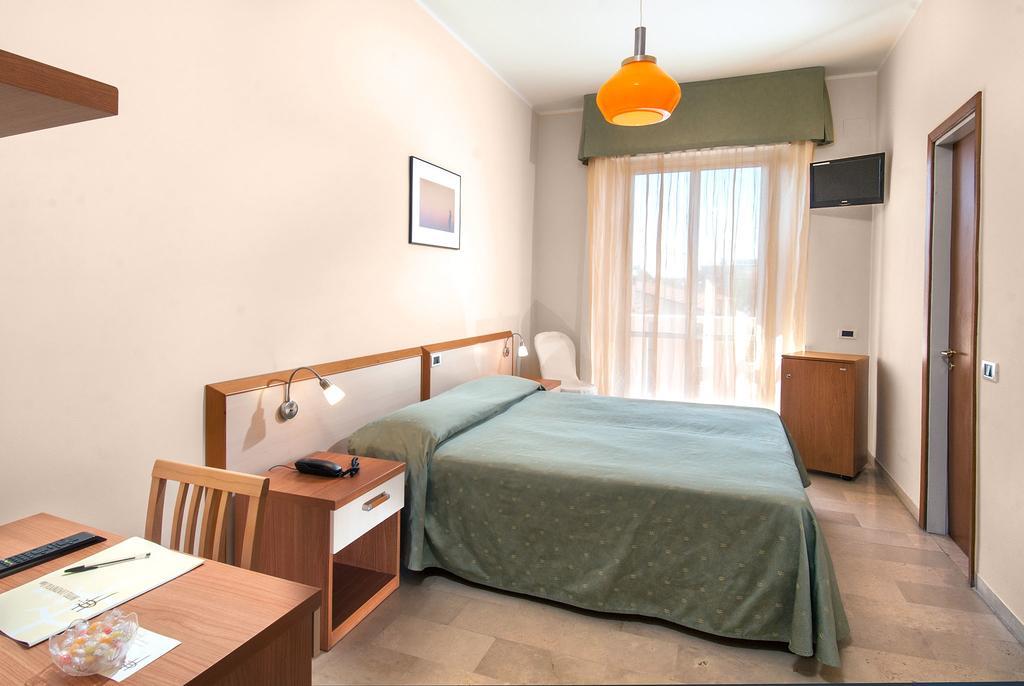 Hotel Continental Fano Eksteriør billede
